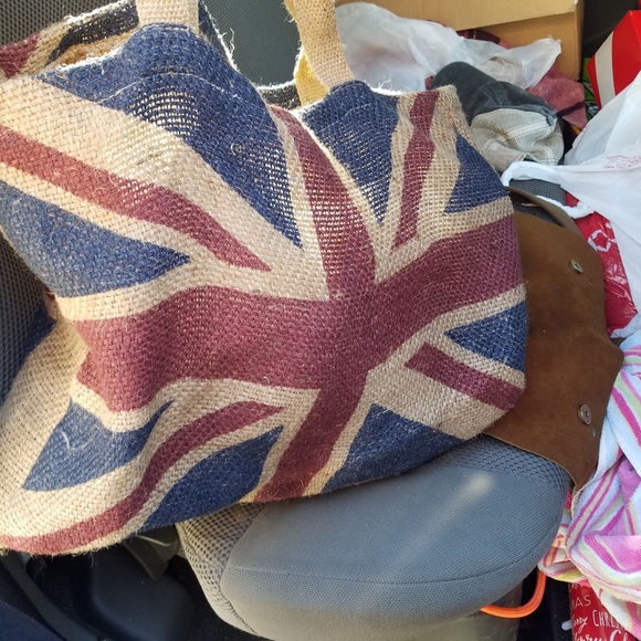 ☆Burlap Tote☆ - Picture 3 of 8